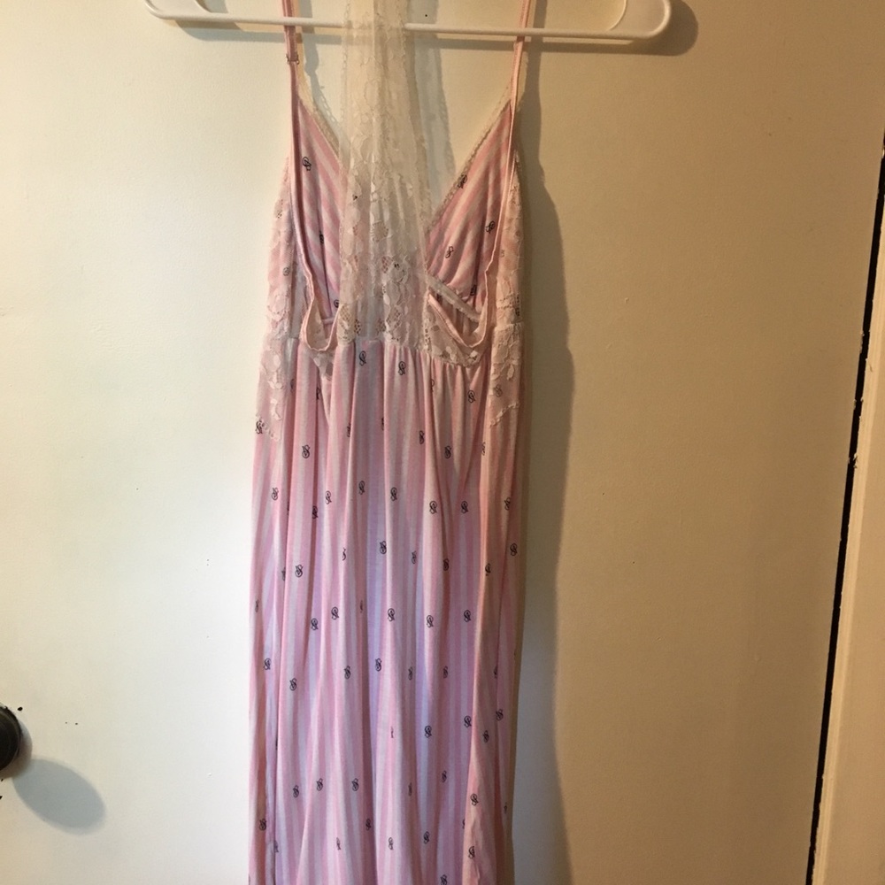 Nighty - Picture 2 of 2